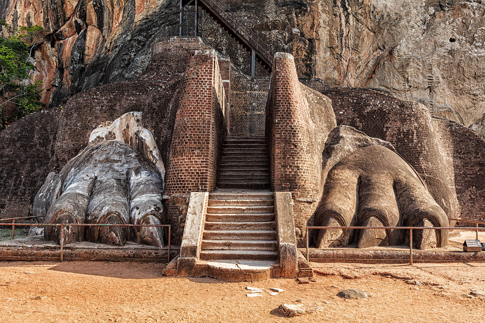 lion-paws-pathway-on-sigiriya-rock-sri-lanka-2023-11-27-05-08-47-utc